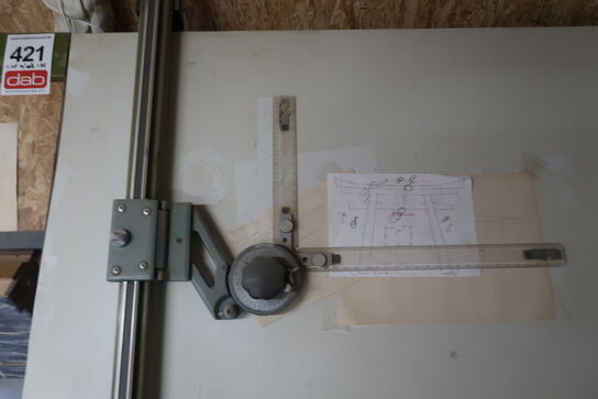 Nestler tegnebord + reol med indhold 