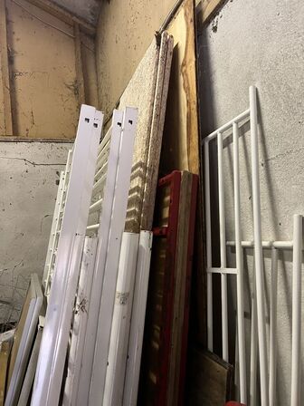 Div. møbler, maskiner m.v.