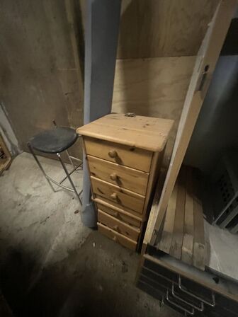 Div. møbler, maskiner m.v.