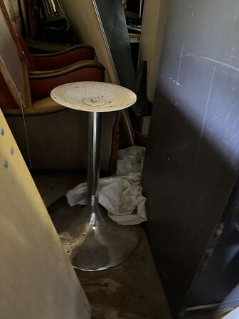 Div. møbler, maskiner m.v.