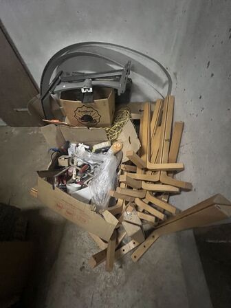 Div. møbler, maskiner m.v.