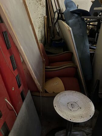 Div. møbler, maskiner m.v.