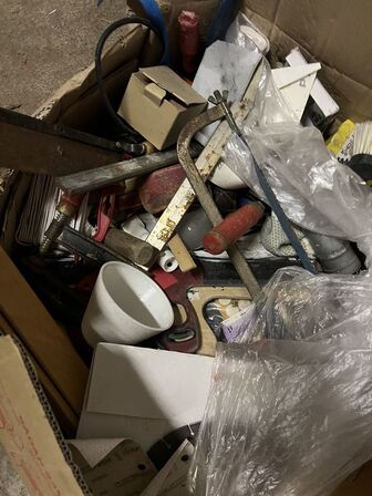 Div. møbler, maskiner m.v.