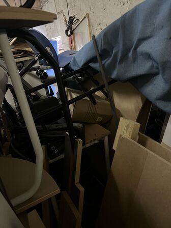 Div. møbler, maskiner m.v.