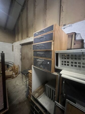 Div. møbler, maskiner m.v.