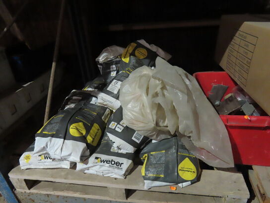 Diverse fliser, arbejdslamper, m.v.