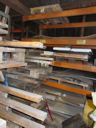 Diverse regler, paller, m.v.