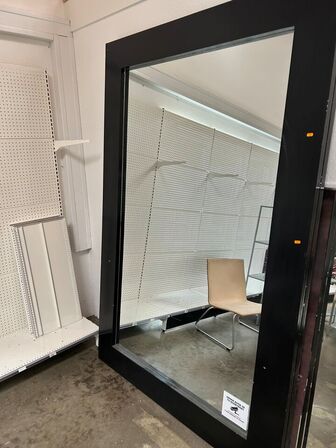 Stort spejl (235x155 cm.)