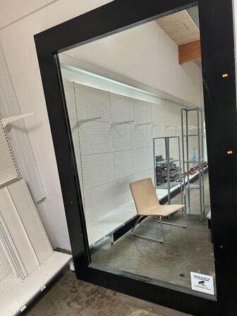 Stort spejl (235x155 cm.)