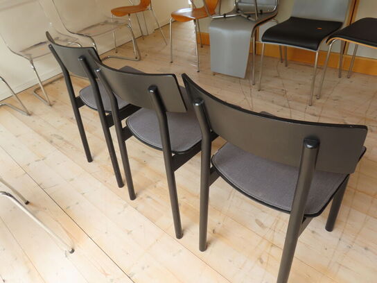 3 stk. Spisebordsstole i finer med polstret sæde