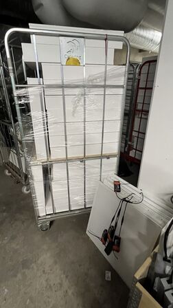 Stort Parti Lys armaturer Ca. 100 Stk. 60 x 60 cm