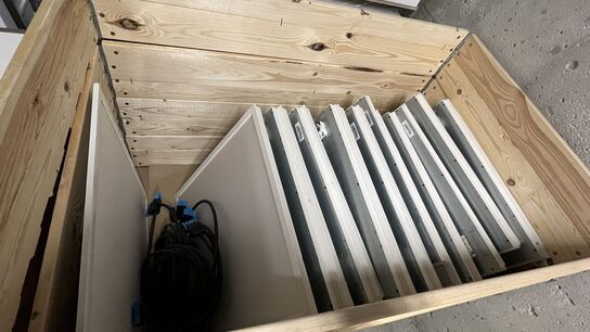 Stort Parti Lys armaturer Ca. 100 Stk. 60 x 60 cm