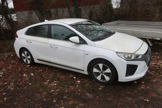Personbil HYUNDAI LONIQ PHEV HATCHBACK DCT (MOMSFRI)