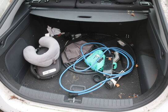 Personbil HYUNDAI LONIQ PHEV HATCHBACK DCT (MOMSFRI)