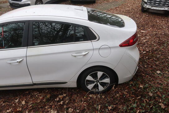 Personbil HYUNDAI LONIQ PHEV HATCHBACK DCT (MOMSFRI)