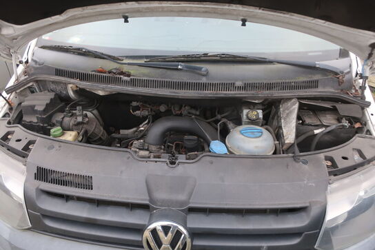 Varebil VOLKSWAGEN TRANSPOTER 2.0 TDI KORT BM 114 HK