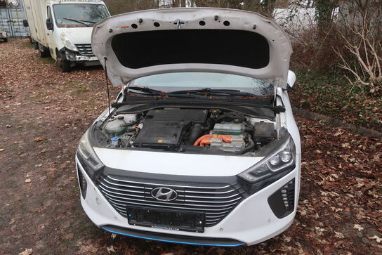 Personbil HYUNDAI LONIQ PHEV HATCHBACK DCT (MOMSFRI)