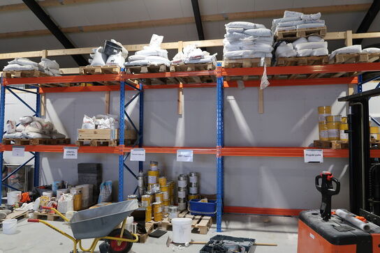 13 stk. paller med div. Varelager SIKA FLOOR, SCANMINERAL m.fl.
