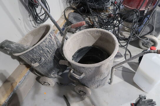 2 stk. vogne med spande