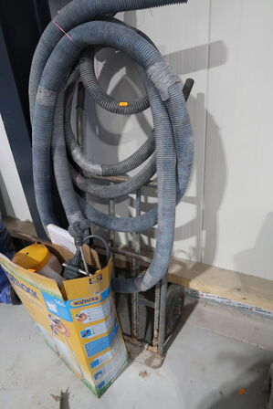 Rygsprøjte HOZELOCK samt sækkevogn