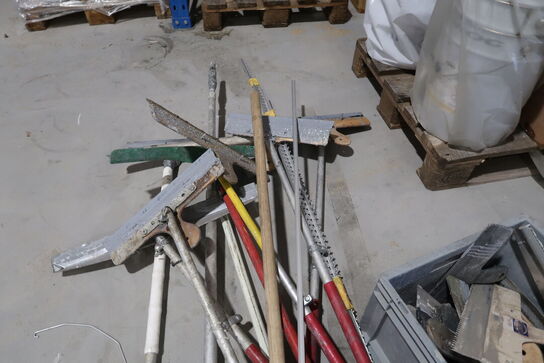 Div. Afretterværktøj samt kasse med værktøj