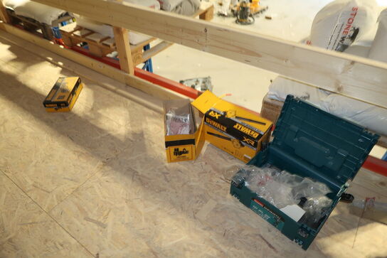 Div. Varelager, lagerreoler, vanger til pallereoler, gipsplader m.m.