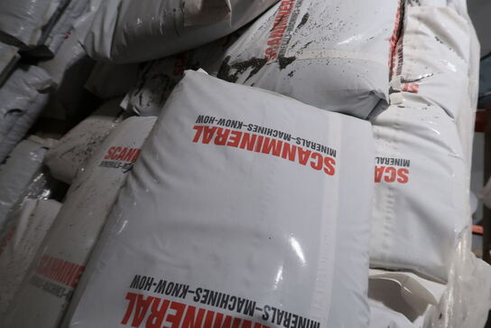 13 stk. paller med div. Varelager SIKA FLOOR, SCANMINERAL m.fl.