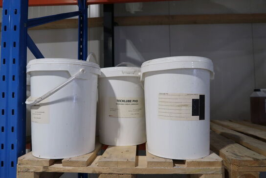 10 stk. paller med div. Varelager EPI Flooring m.fl.