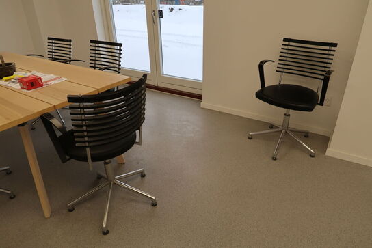 Mødebord med 6 stk. mødestole RANDERS RADIUS 2006