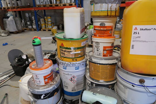 Div. Varelager på paller SIKA m.fl.