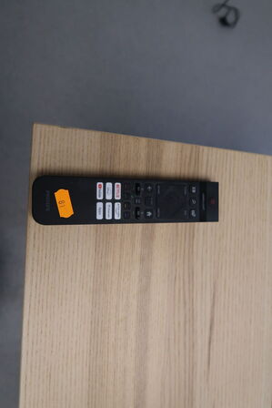 Fjernsyn PHILIPS 55PUS8079/12 med fjernbetjening