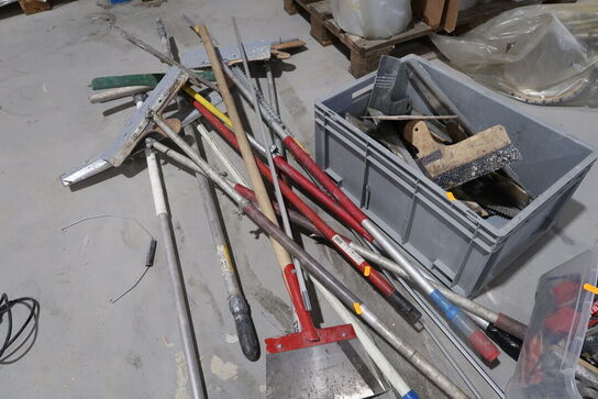 Div. Afretterværktøj samt kasse med værktøj