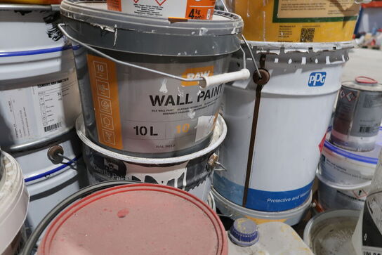 Div. Varelager på paller SIKA m.fl.