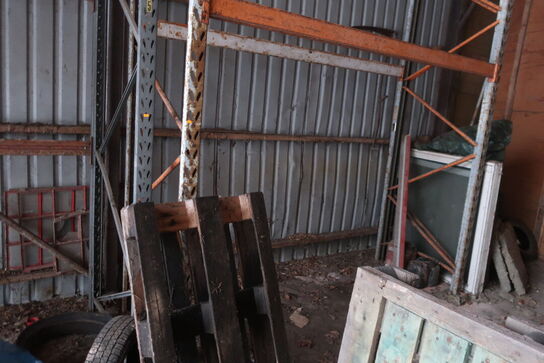 4 fag pallereoler med indhold