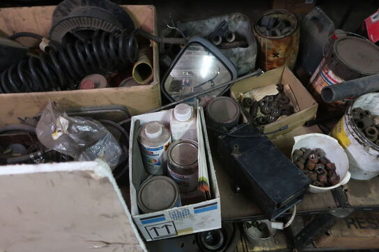 Div. Varelager og reservedele samt malersprøjte m.m.