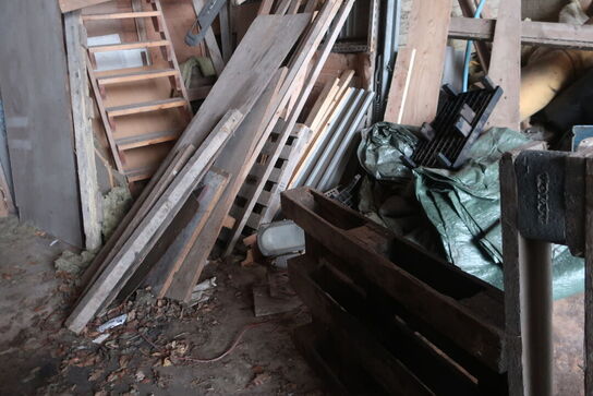 Div. Isolering, træ m.m.