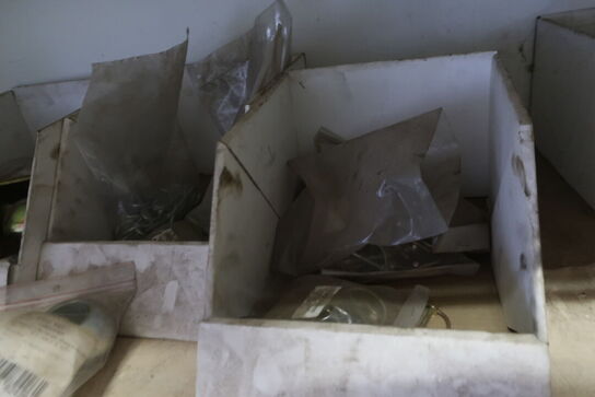 Div. Varelager og reservedele m.m.