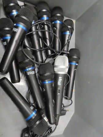 Kasse med Microfoner fra iRIG