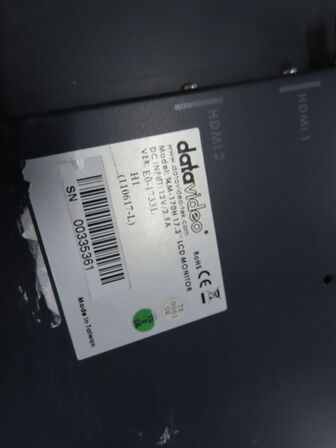 Skærm med rackindbygning DATAVIDEO