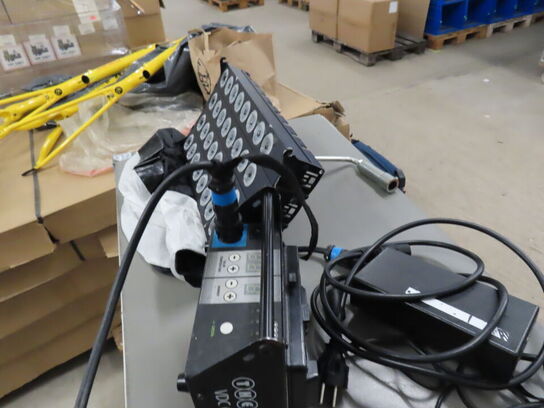 LED lampe med controller - THELIGHT VDC