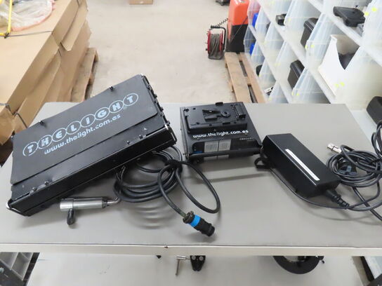 LED lampe med controller - THELIGHT VDC