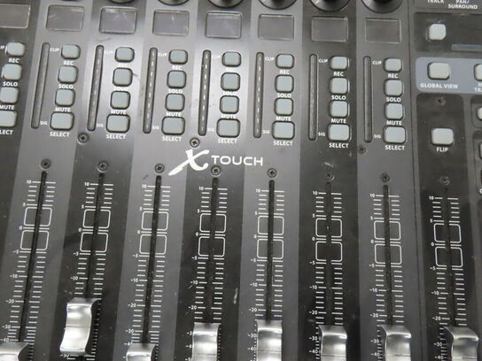 Lydmixer - BERHRINGER X-TOUCH
