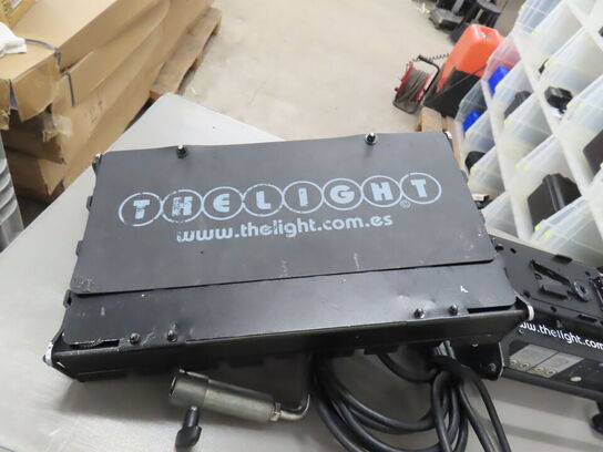 LED lampe med controller - THELIGHT VDC