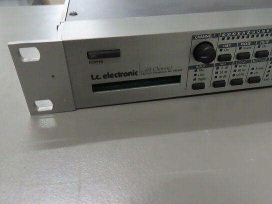 Digital Microfonforstærker - T.C. ELECTRONIC GOLD CHANNEL