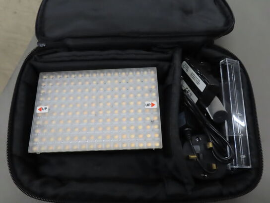 LED lampe med tilbehør - LTO