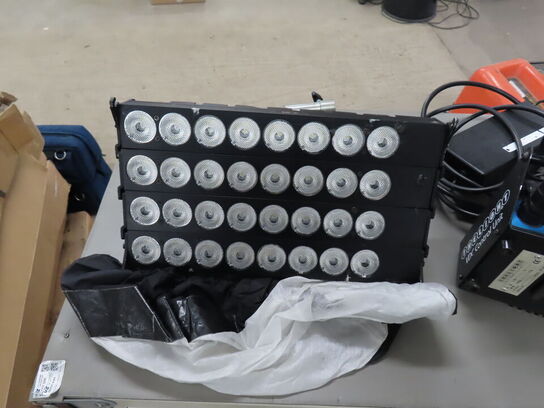 LED lampe med controller - THELIGHT VDC