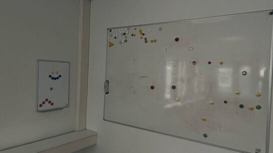 7 Whiteboards, Assorterede