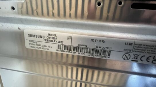 Mikrobølgeovn SAMSUNG  CM1099A 