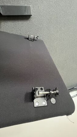 Hæve/sænkebord, Støjskærm, Lampe