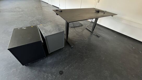 Hæve/sænkebord og 2 Skuffemoduler